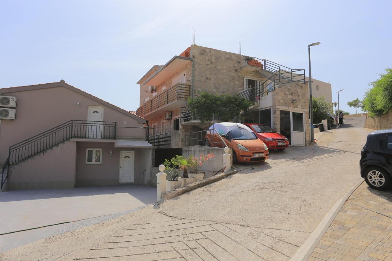 Apartments With A Parking Space Brela, Makarska - 789 ภายนอก รูปภาพ