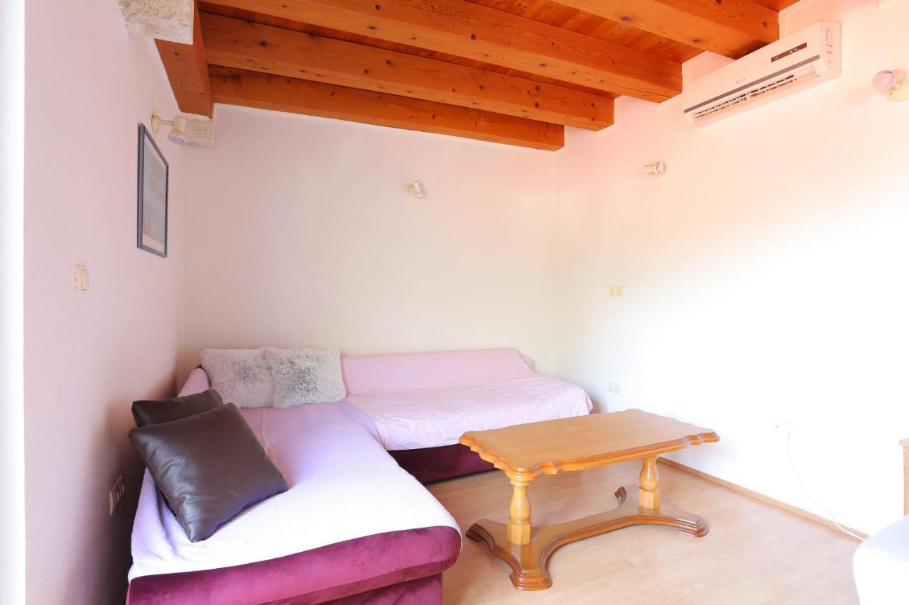Apartments With A Parking Space Brela, Makarska - 789 ภายนอก รูปภาพ