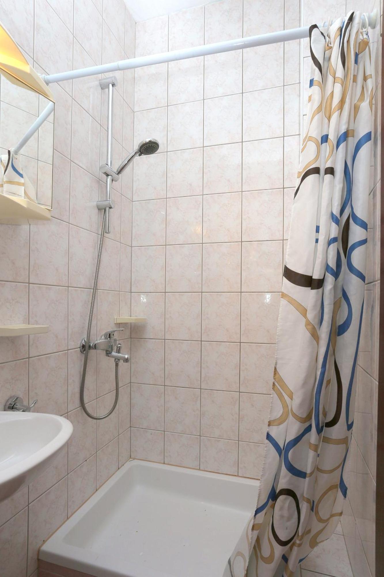 Apartments With A Parking Space Brela, Makarska - 789 ภายนอก รูปภาพ