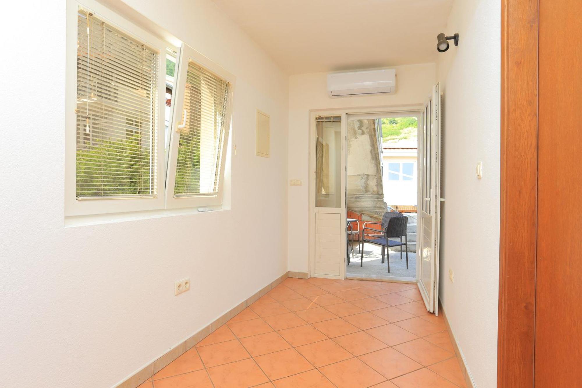 Apartments With A Parking Space Brela, Makarska - 789 ภายนอก รูปภาพ
