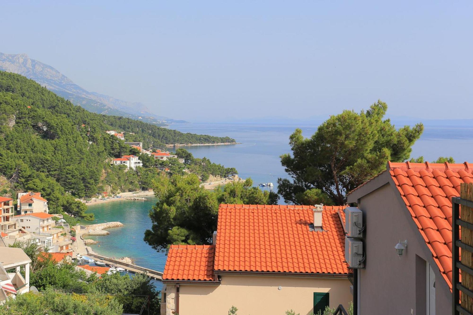 Apartments With A Parking Space Brela, Makarska - 789 ภายนอก รูปภาพ